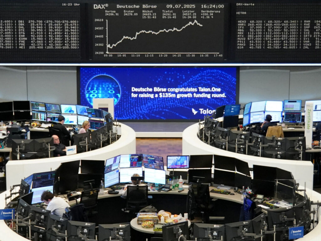 dax-
