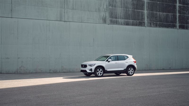 volvo-xc40-48v-