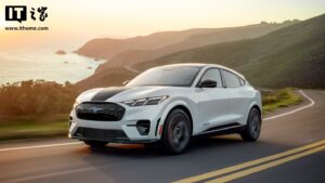 2026-mach-e-