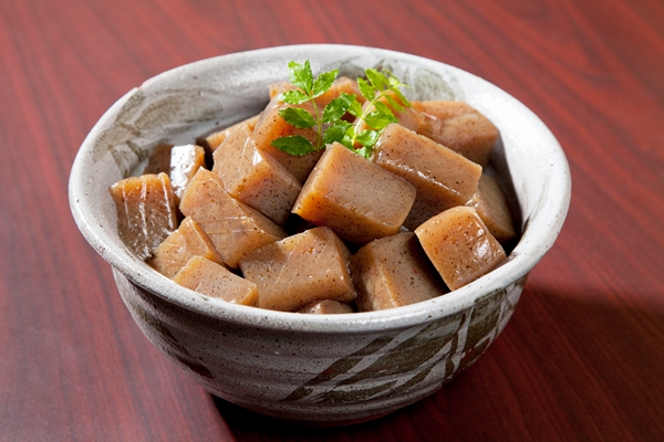 Simmered konnyaku