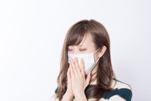 Japanese women have a mask