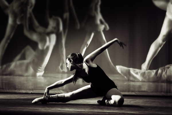 Brazilian woman dancing on stage