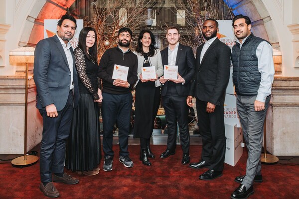 Vantage-Celebrates-Triple-Victory-Professional-Trader-Awards-2025