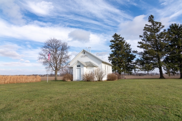Old,Unused,One,Room,Schoolhouse,In,Rural,Illinois.,Polo,,Illinois,