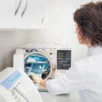 Denatal assistant using Sterilization systems. Preparation instruments for cleaning